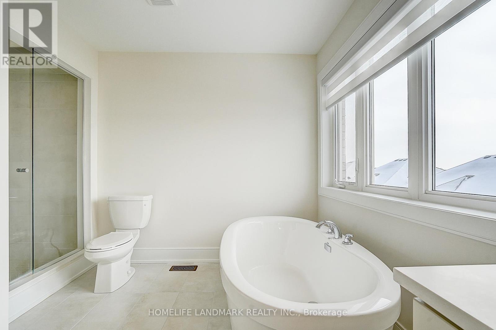 106 Angus Morton Crescent, East Gwillimbury, Ontario  L9N 1S4 - Photo 33 - N12680116