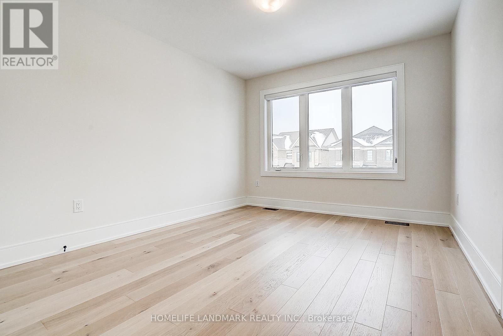 106 Angus Morton Crescent, East Gwillimbury, Ontario  L9N 1S4 - Photo 36 - N12680116