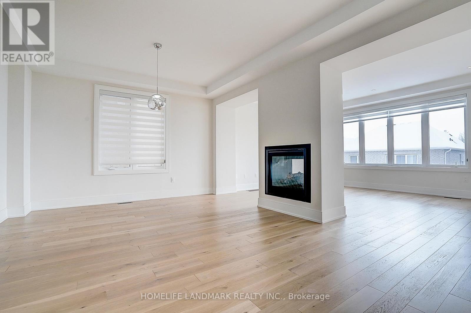 106 Angus Morton Crescent, East Gwillimbury, Ontario  L9N 1S4 - Photo 8 - N12680116