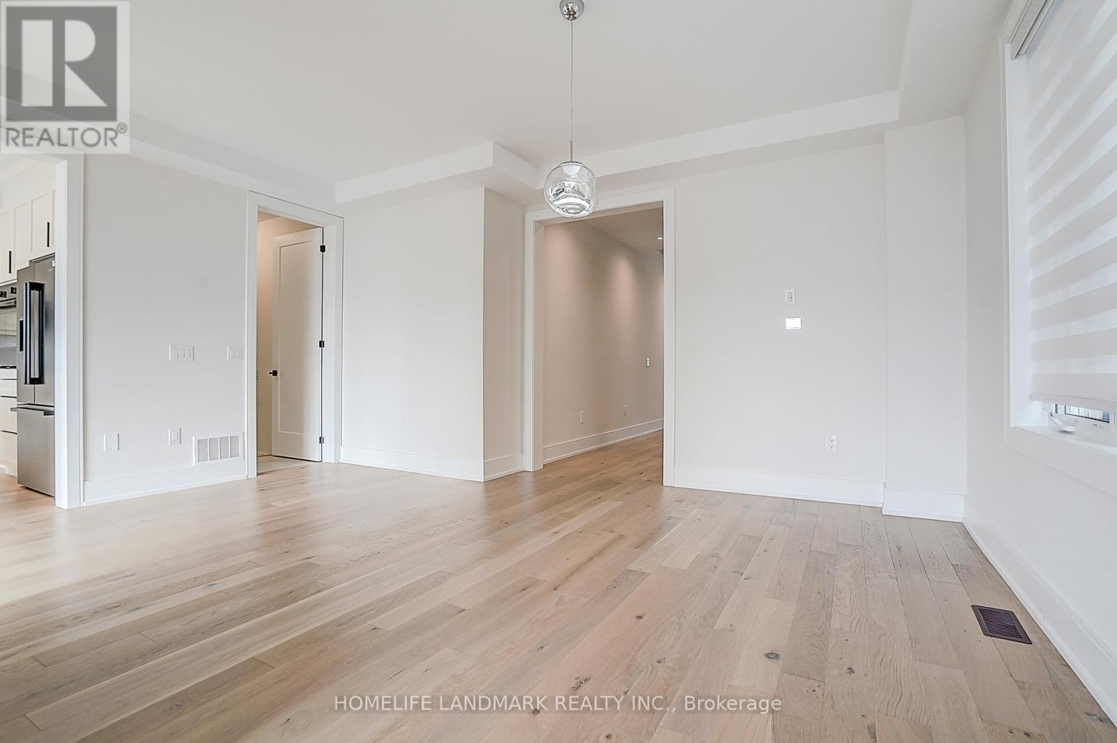 106 Angus Morton Crescent, East Gwillimbury, Ontario  L9N 1S4 - Photo 9 - N12680116