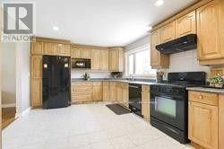 10 Cutting Crescent, King, Ontario  L7B 0E6 - Photo 9 - N12680120