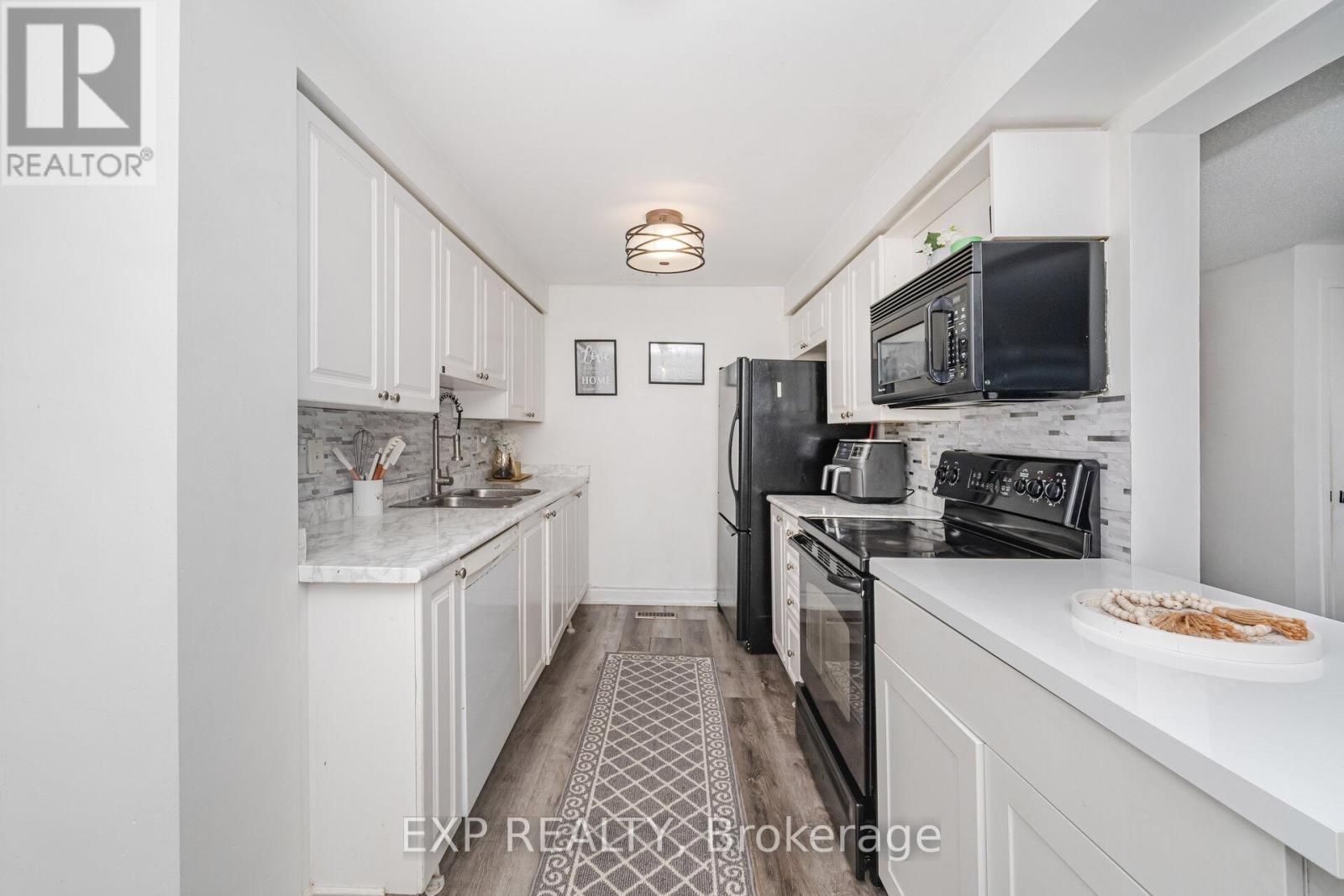 145 Courtney Crescent, Barrie, Ontario  L4N 5T2 - Photo 13 - S12680032