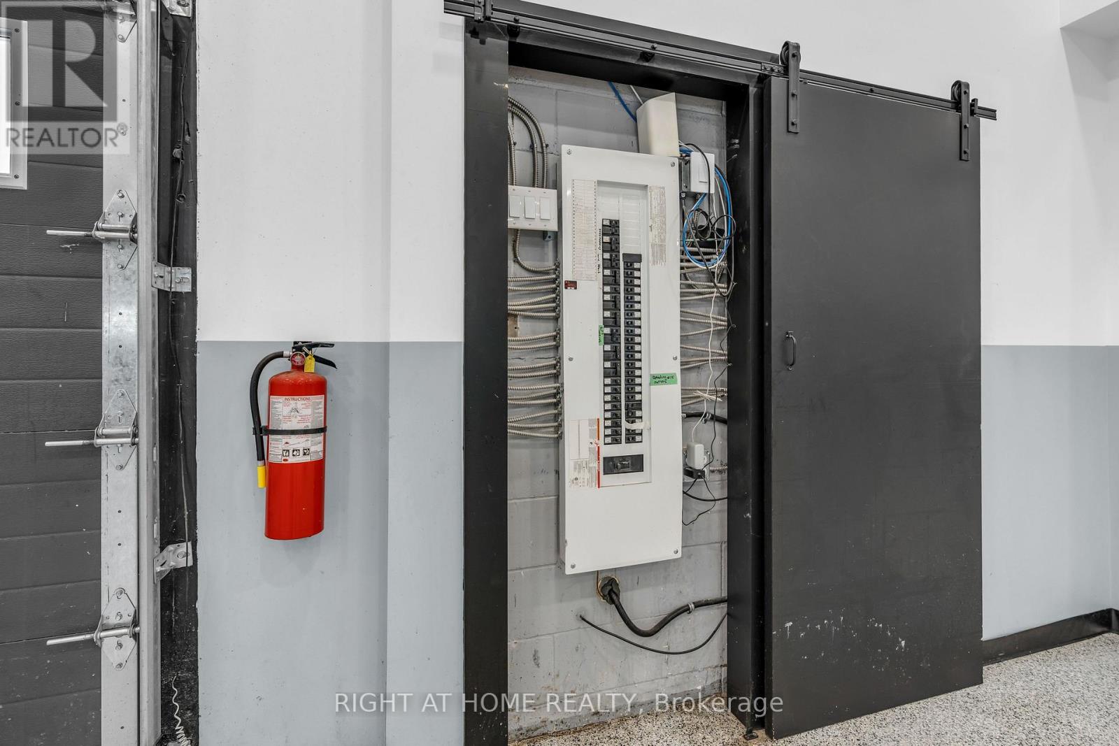 7348 Highway 26, Clearview, Ontario  L0M 1S0 - Photo 31 - S12680036