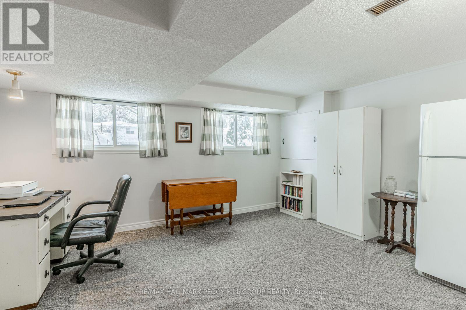 229 Deborah Way, Barrie (Painswick North), Ontario  L4N 4N8 - Photo 11 - S12680054