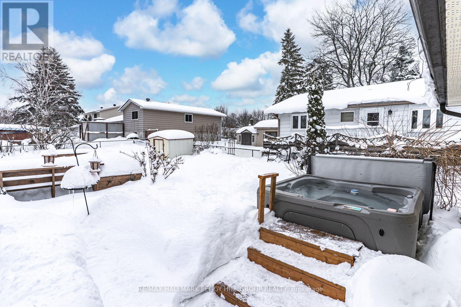 229 Deborah Way, Barrie (Painswick North), Ontario  L4N 4N8 - Photo 14 - S12680054