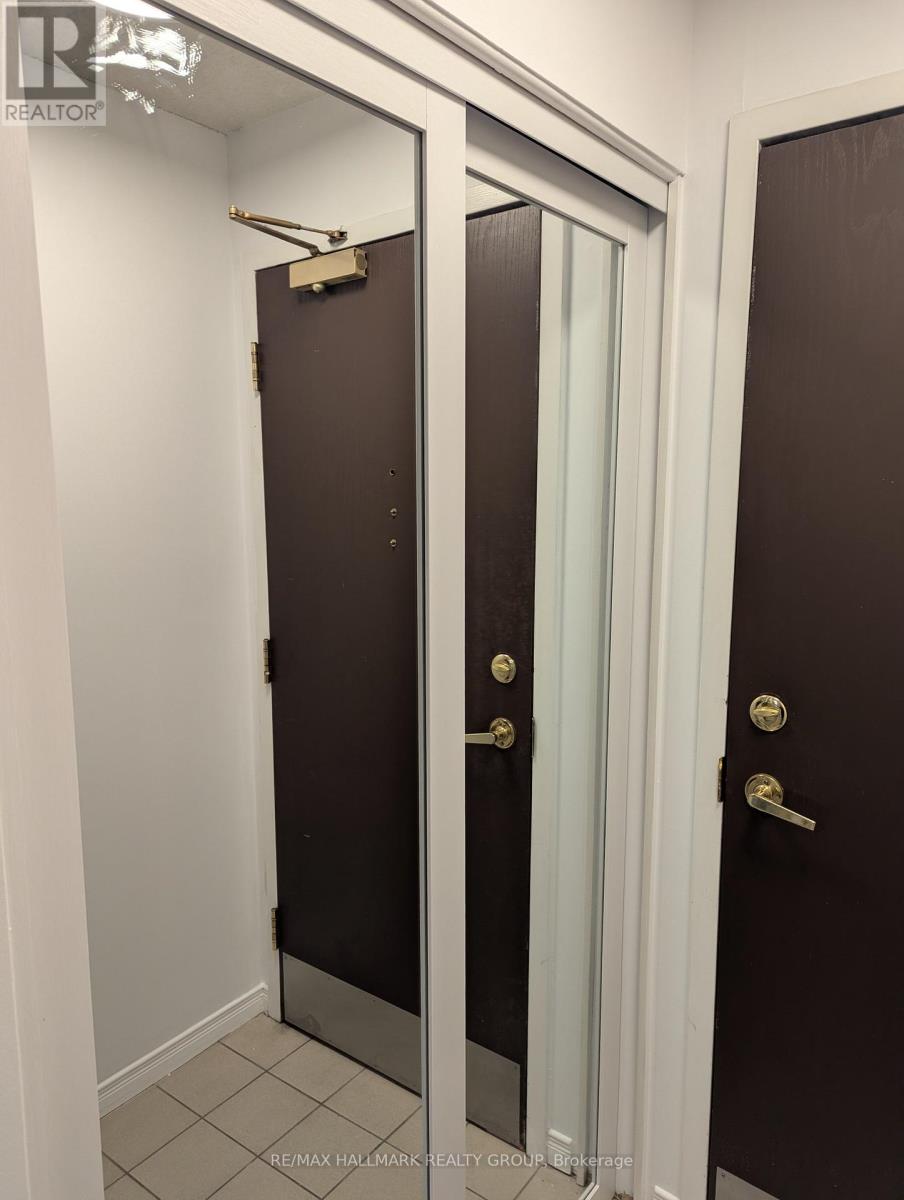 706 - 160 George Street, Ottawa, Ontario  K1N 9M2 - Photo 5 - X12415612