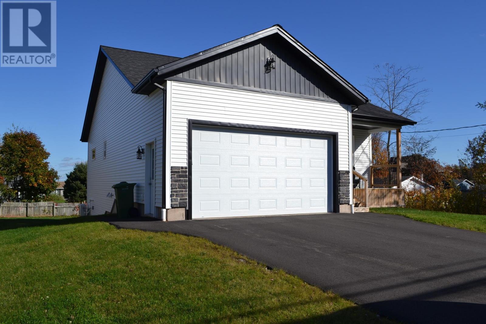 112 Brackley Point Road, Charlottetown, Prince Edward Island  C1A 6Y4 - Photo 2 - 202600479