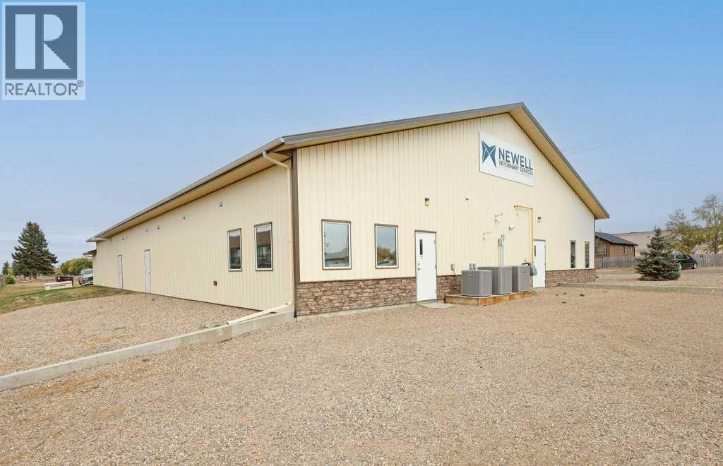 50 Upland Boulevard W, Brooks, Alberta  T1R 0N9 - Photo 4 - A2178921