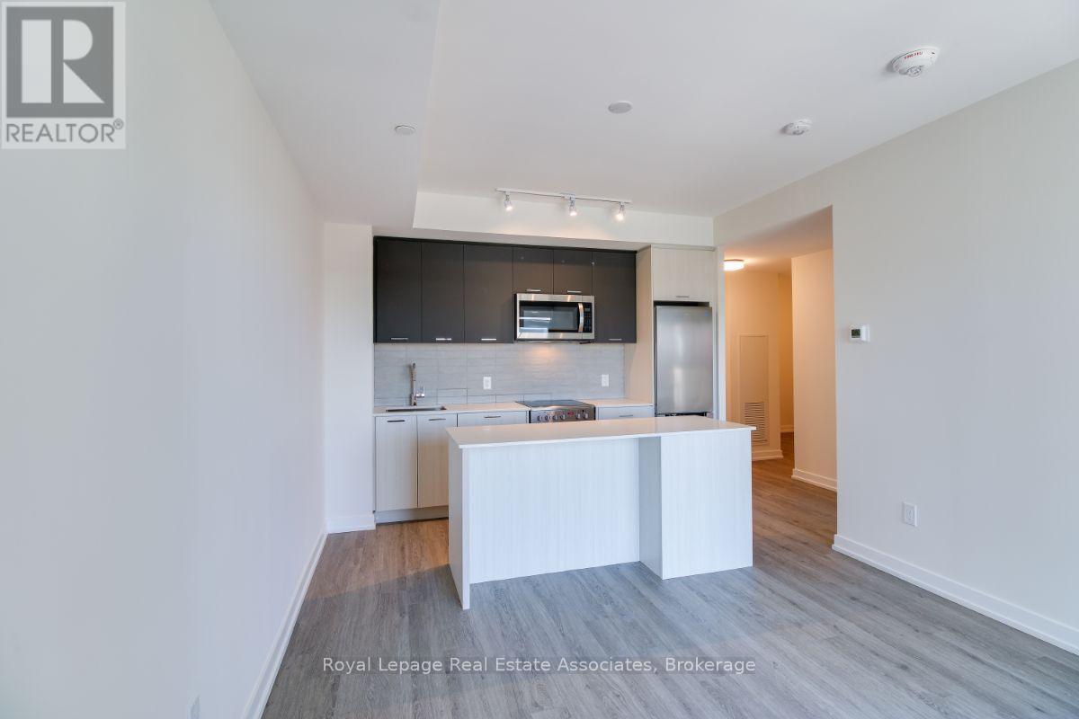 514 - 2300 St. Clair Avenue W, Toronto, Ontario  M6N 1K8 - Photo 12 - W12680006