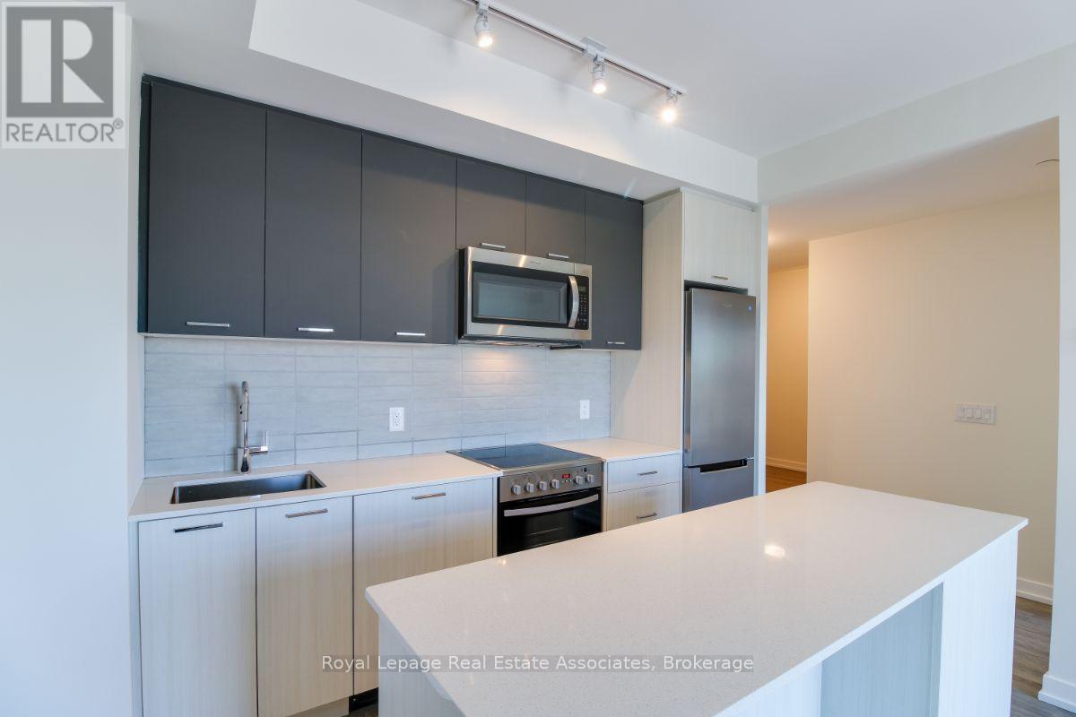 514 - 2300 St. Clair Avenue W, Toronto, Ontario  M6N 1K8 - Photo 14 - W12680006