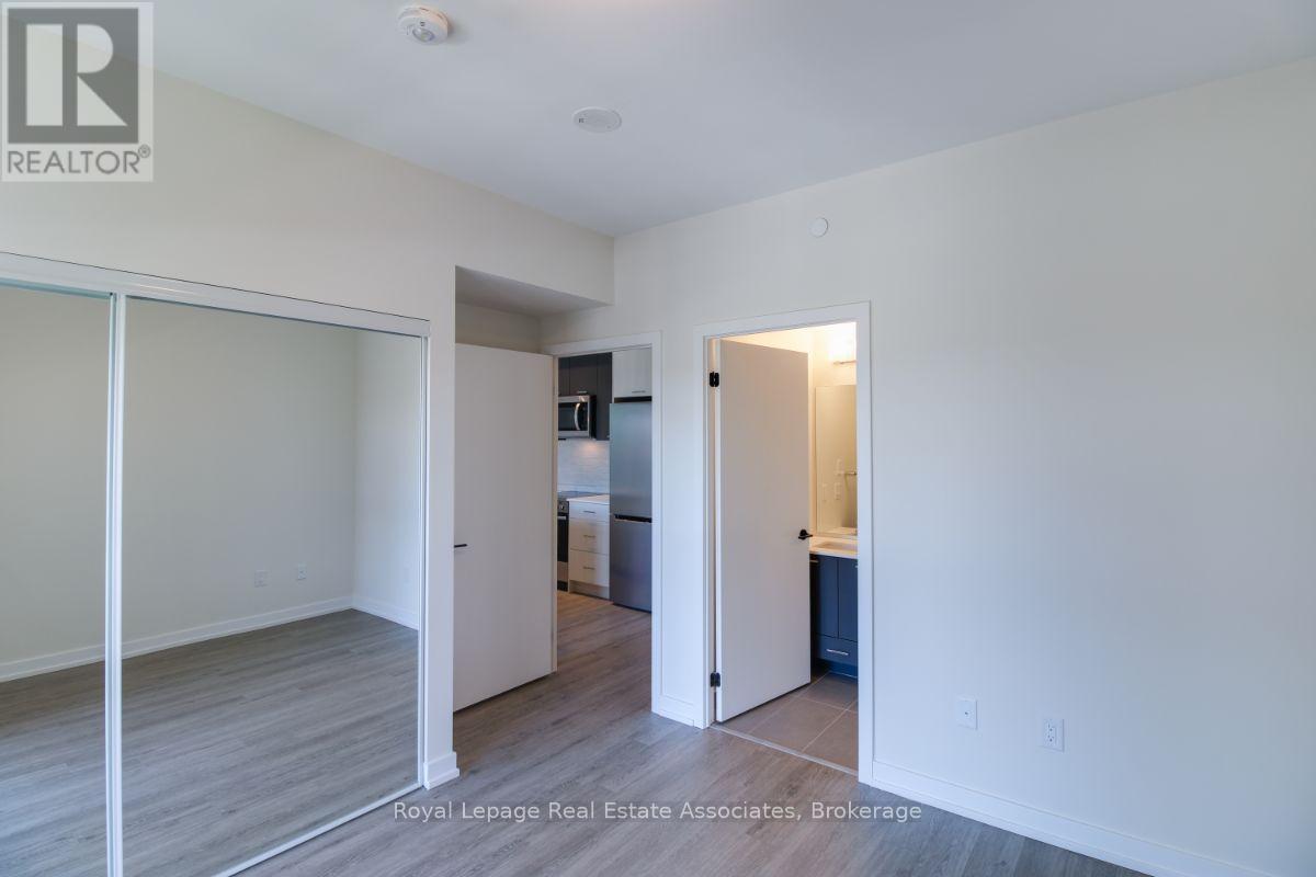 514 - 2300 St. Clair Avenue W, Toronto, Ontario  M6N 1K8 - Photo 18 - W12680006