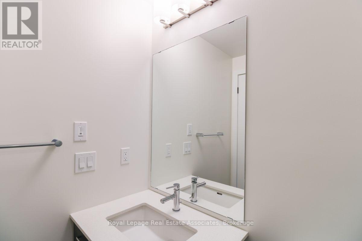 514 - 2300 St. Clair Avenue W, Toronto, Ontario  M6N 1K8 - Photo 21 - W12680006