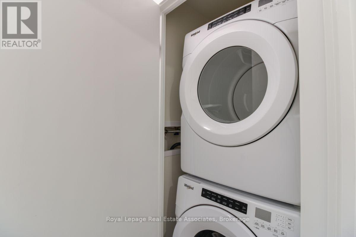 514 - 2300 St. Clair Avenue W, Toronto, Ontario  M6N 1K8 - Photo 8 - W12680006