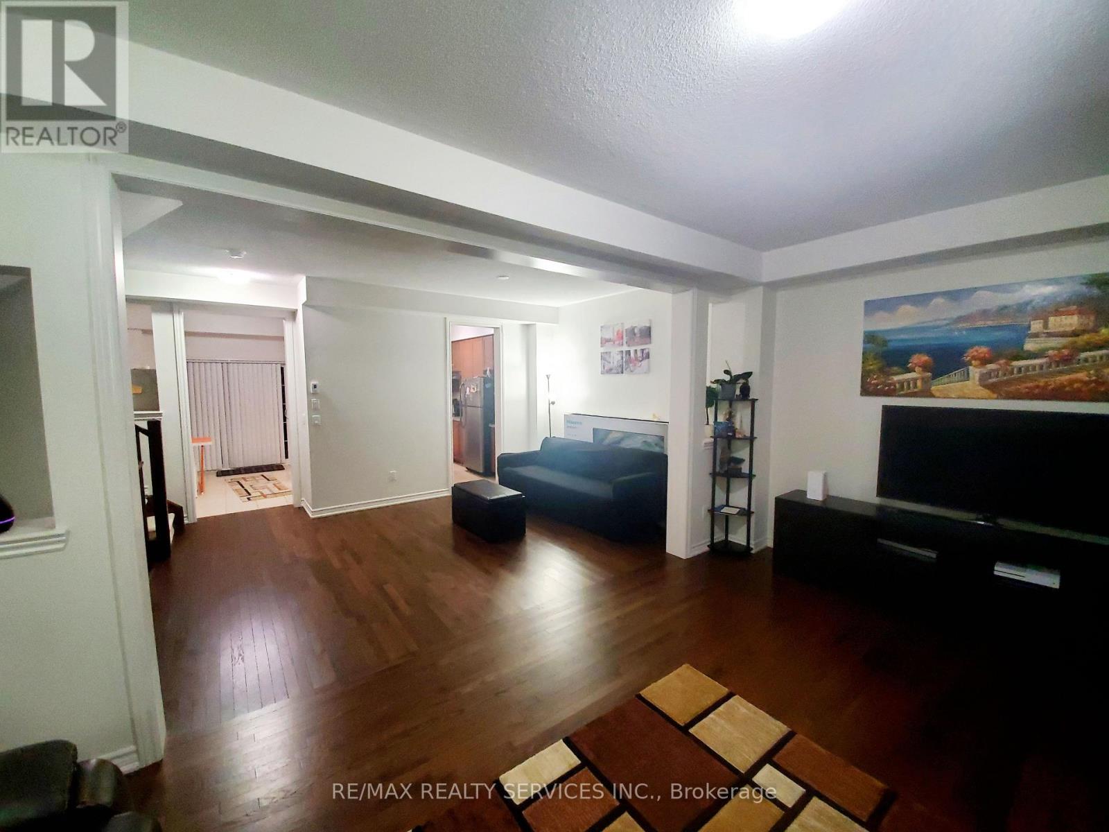 2 - 3160 Boxford Crescent, Mississauga, Ontario  L5M 0X1 - Photo 6 - W12680078
