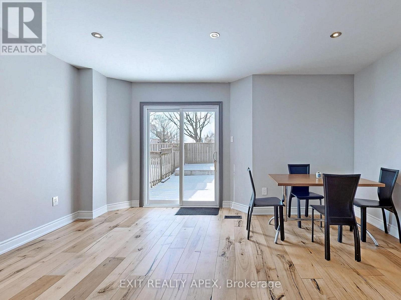 5552 Cortina Crescent, Mississauga, Ontario  L4Z 3R2 - Photo 6 - W12680084