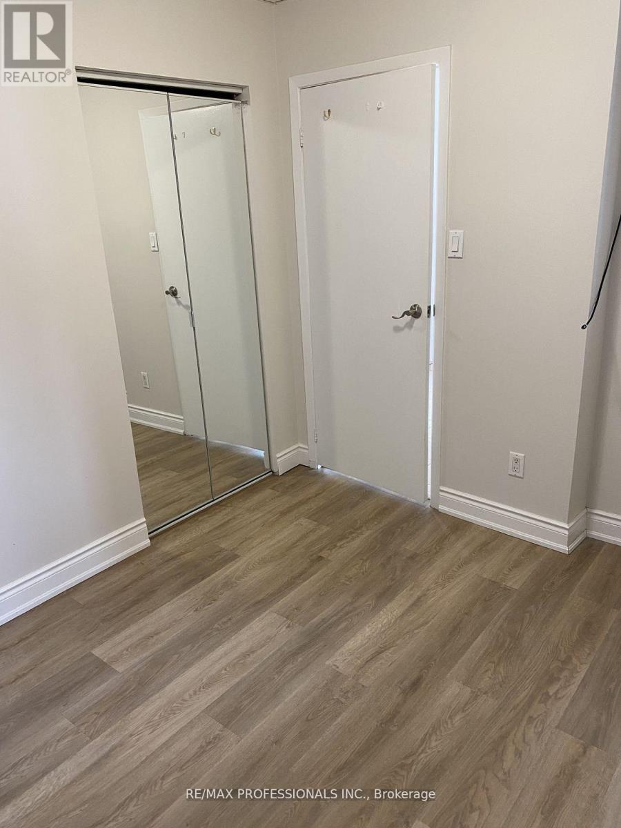 108 - 1515 Lakeshore Road E, Mississauga, Ontario  L5E 3E2 - Photo 10 - W12680086