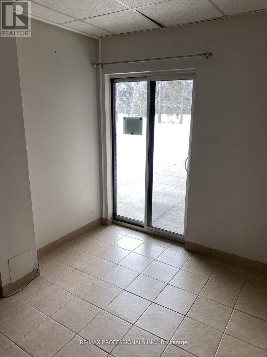 108 - 1515 Lakeshore Road E, Mississauga, Ontario  L5E 3E2 - Photo 6 - W12680086