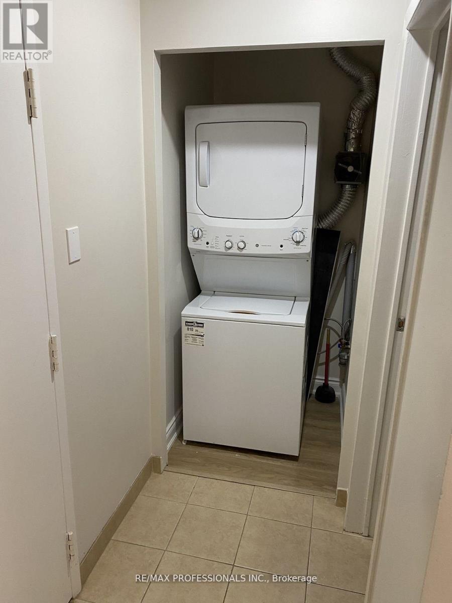 108 - 1515 Lakeshore Road E, Mississauga, Ontario  L5E 3E2 - Photo 8 - W12680086