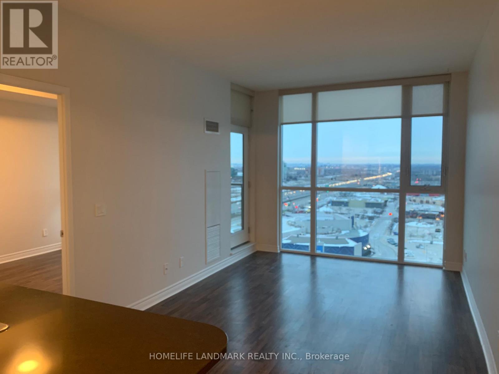 2201 - 339 Rathburn Road W, Mississauga, Ontario  L5B 0K6 - Photo 2 - W12680112