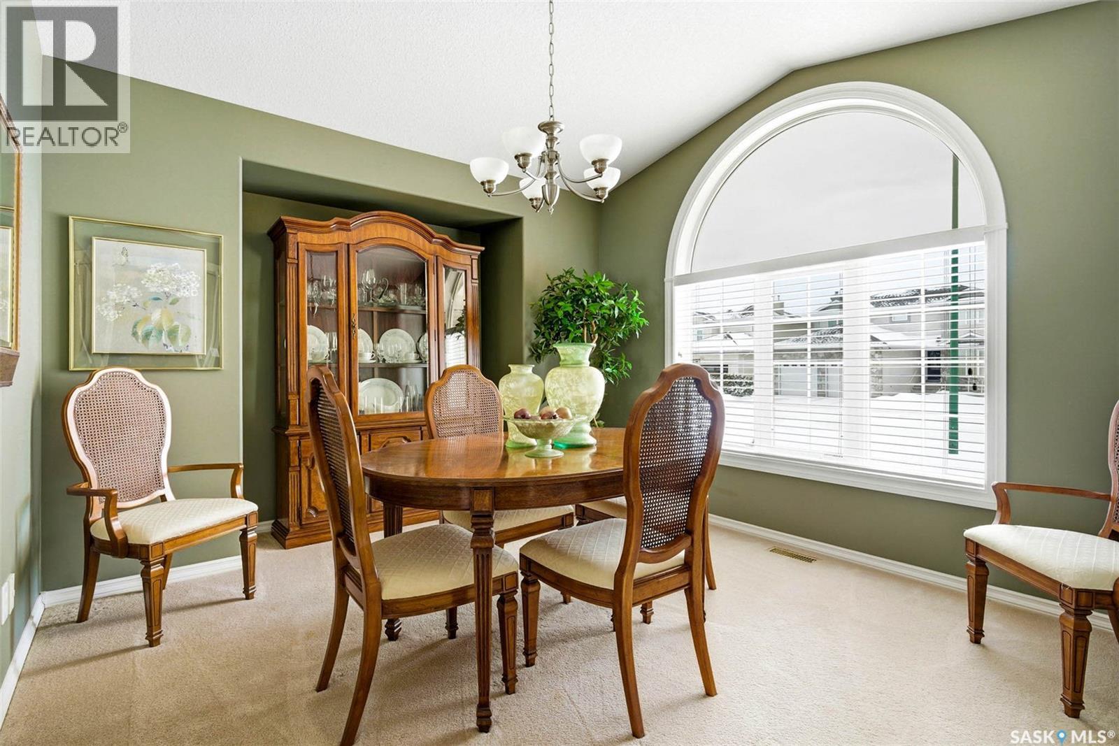 2931 St James Crescent, Regina, Saskatchewan  S4V 2Z1 - Photo 5 - SK026510