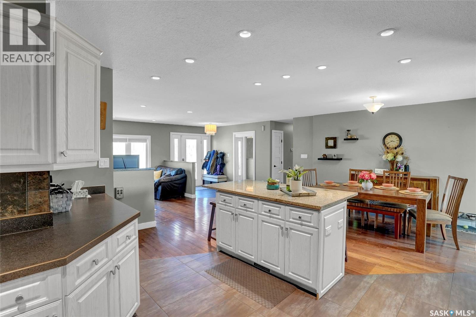 1614 11th Avenue Nw, Moose Jaw, Saskatchewan  S6H 6W9 - Photo 19 - SK026399