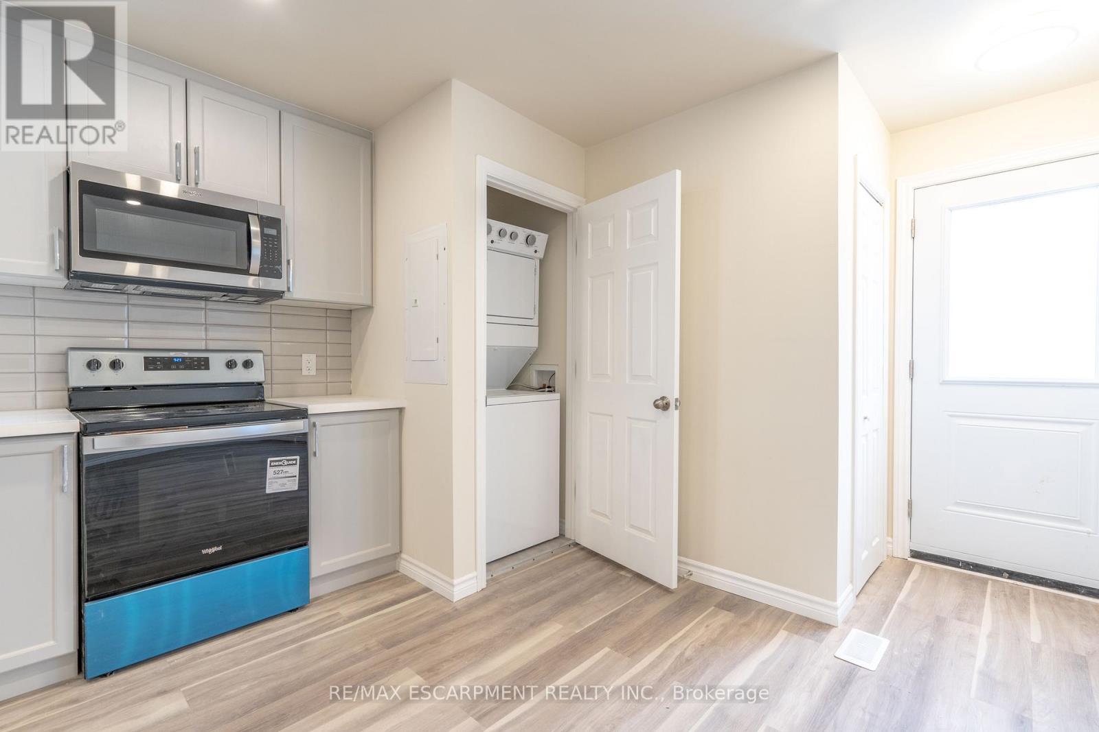 1 - 73 Ofield Road, Hamilton, Ontario  L8S 2M6 - Photo 8 - X12680044