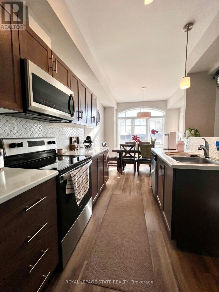 11 Pim Lane, Hamilton, Ontario  L9K 0K1 - Photo 8 - X12680068