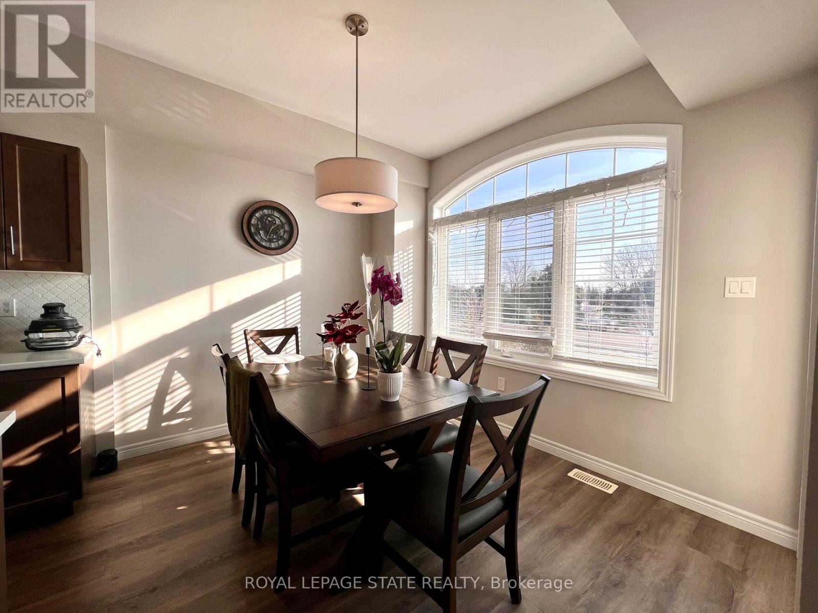 11 Pim Lane, Hamilton, Ontario  L9K 0K1 - Photo 9 - X12680068