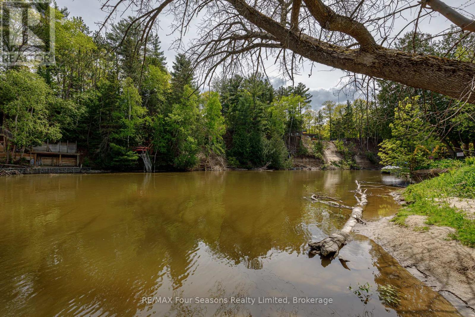 828 Oxbow Park Drive, Wasaga Beach, Ontario  L9Z 2V1 - Photo 30 - S12680368