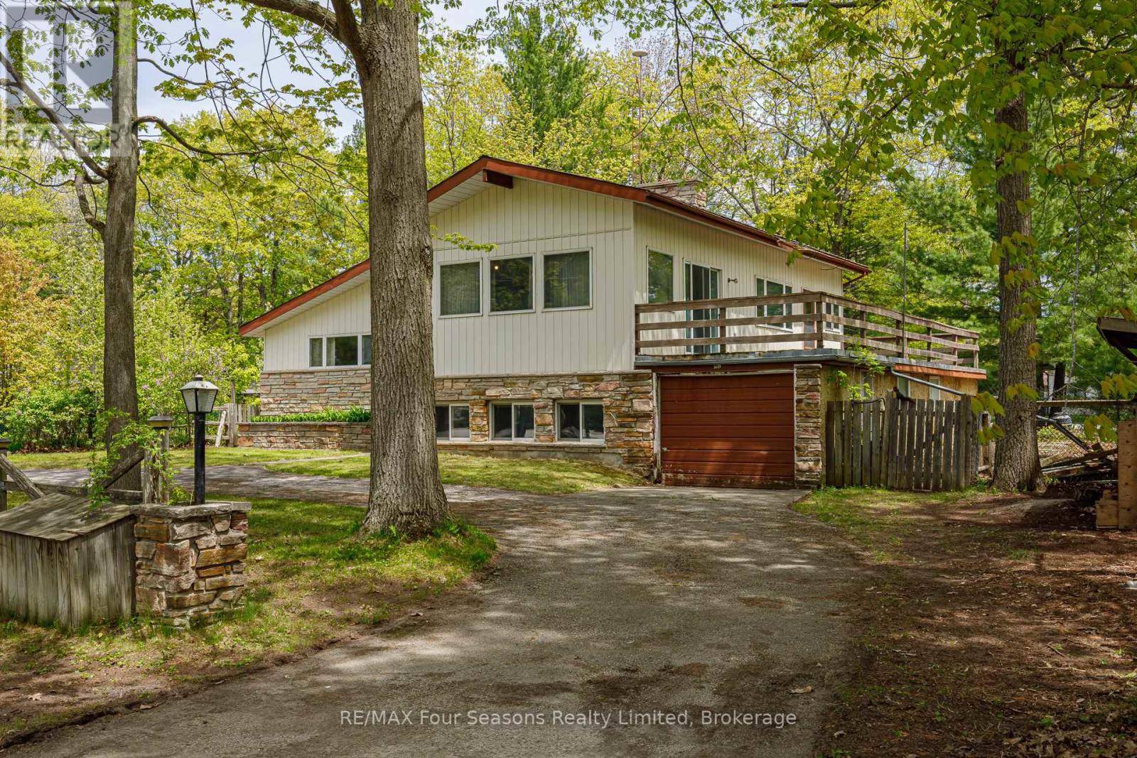 828 Oxbow Park Drive, Wasaga Beach, Ontario  L9Z 2V1 - Photo 4 - S12680368