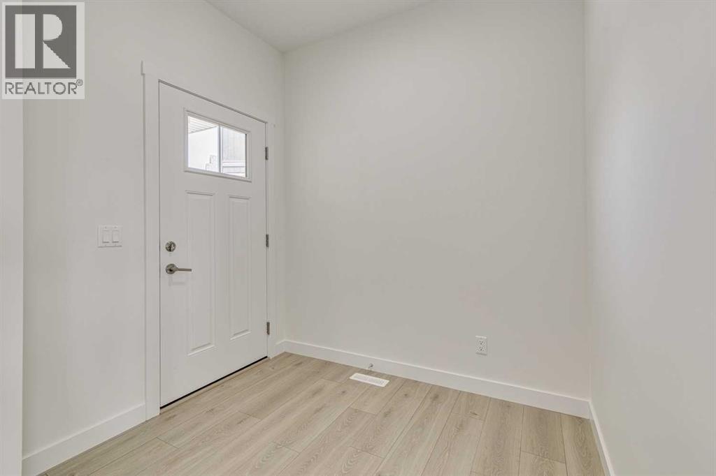 17 Andalusian Road, Cochrane, Alberta  T4C 3B7 - Photo 8 - A2258787