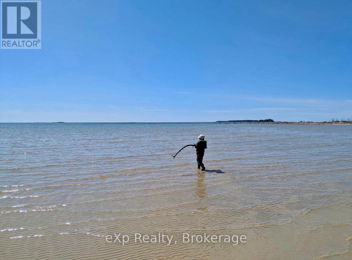 329 Bay Street, South Bruce Peninsula, Ontario  N0H 2T0 - Photo 38 - X12680138