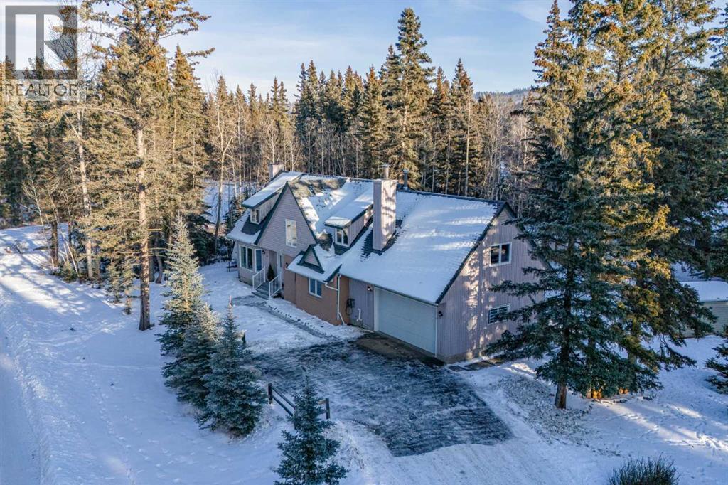 10 Wolf Drive, Rural Rocky View County, Alberta  T3Z 1A3 - Photo 1 - A2276969