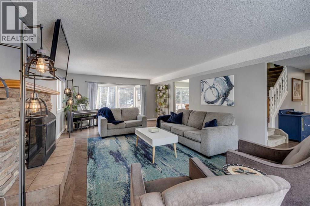 10 Wolf Drive, Rural Rocky View County, Alberta  T3Z 1A3 - Photo 8 - A2276969