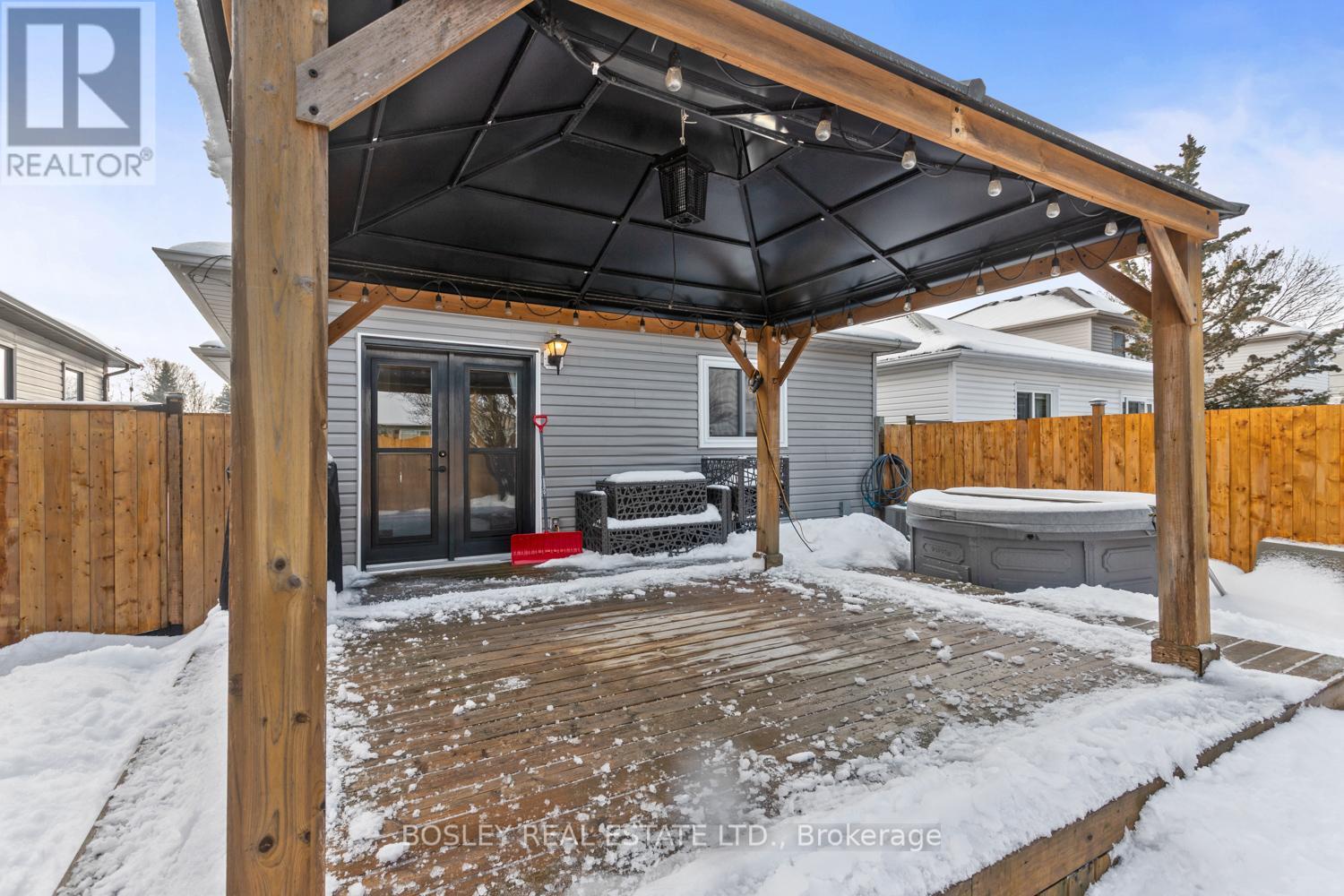 246 Sutherland Crescent, Cobourg, Ontario  K9A 5L3 - Photo 36 - X12680158