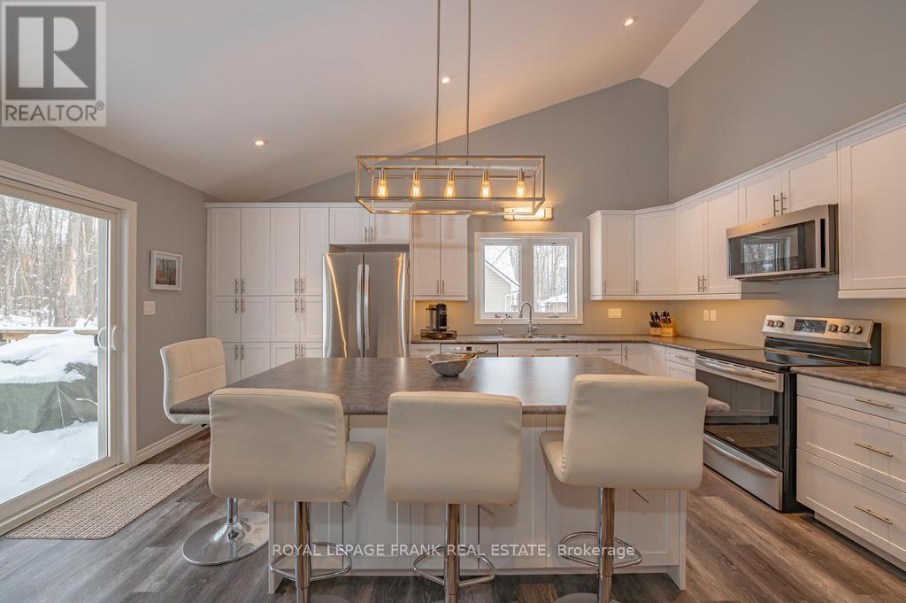 24 Ted's Lane, Trent Lakes, Ontario  K0L 1J0 - Photo 14 - X12680196