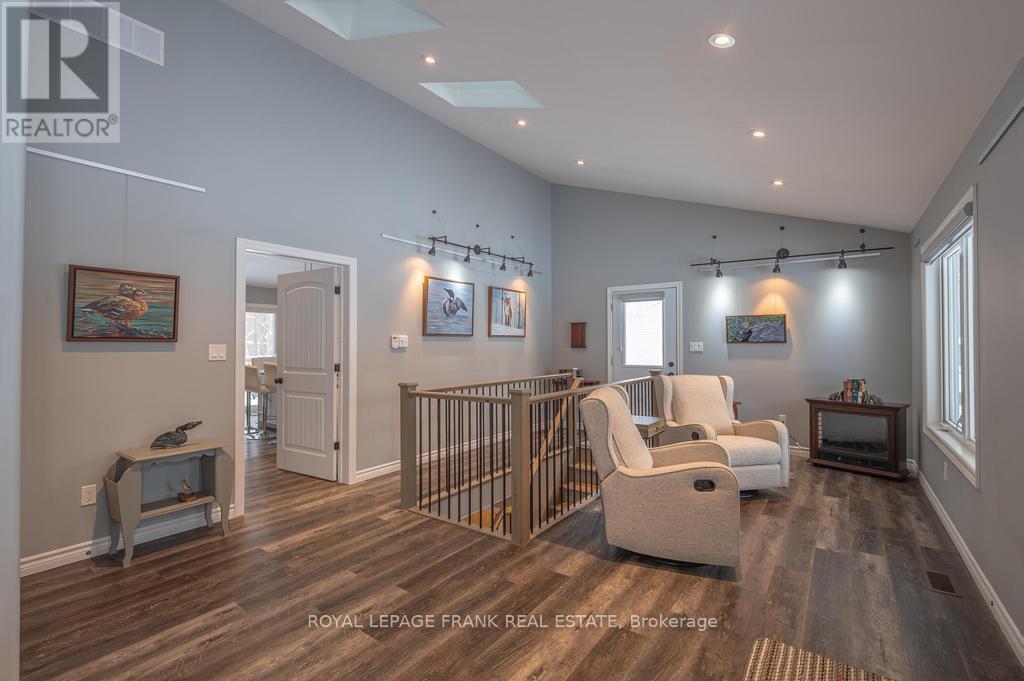 24 Ted's Lane, Trent Lakes, Ontario  K0L 1J0 - Photo 8 - X12680196