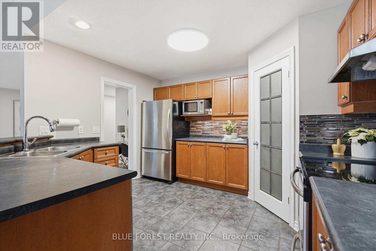 2408 Asima Drive, London South, Ontario  N6M 0B3 - Photo 10 - X12680264