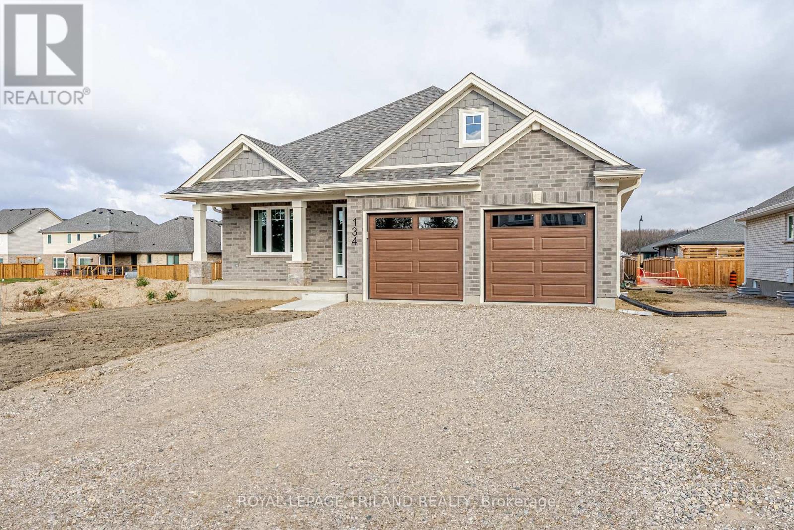 134 Styles Drive, St. Thomas, Ontario  N5R 0R1 - Photo 2 - X12680314