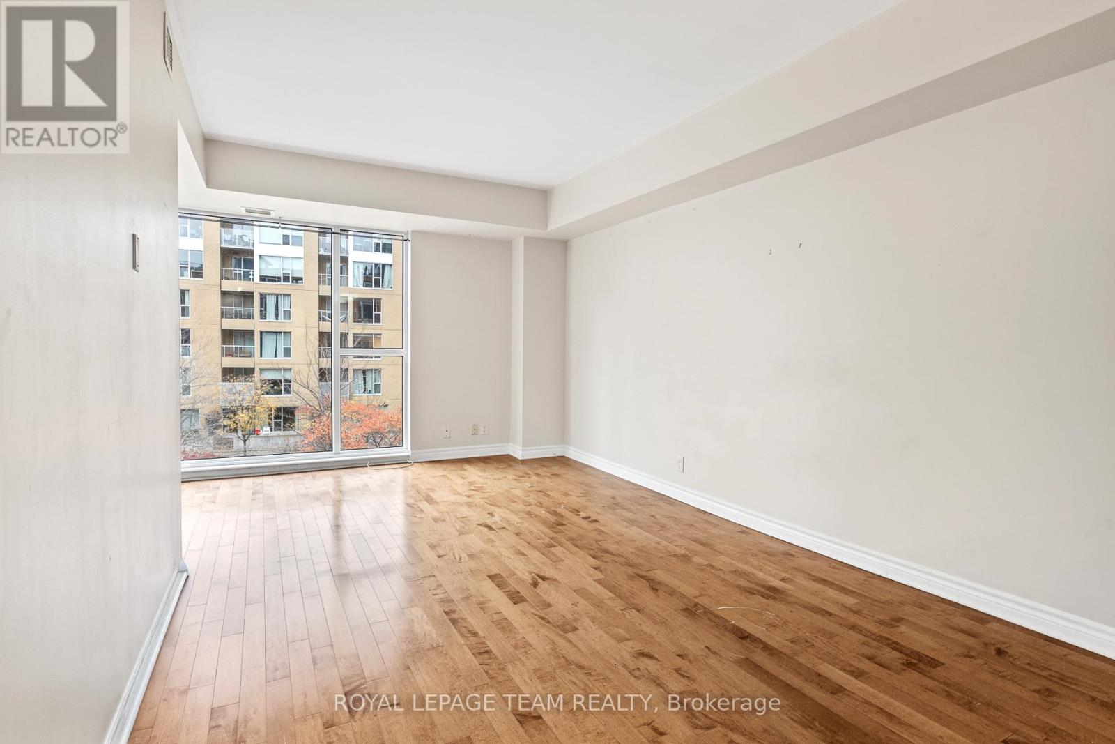 303 - 200 Lett Street, Ottawa, Ontario  K1R 0A7 - Photo 13 - X12680170