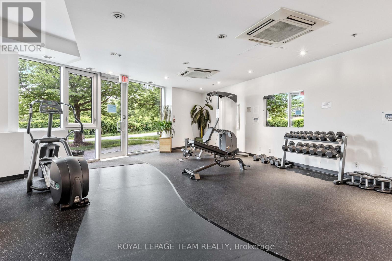 303 - 200 Lett Street, Ottawa, Ontario  K1R 0A7 - Photo 25 - X12680170