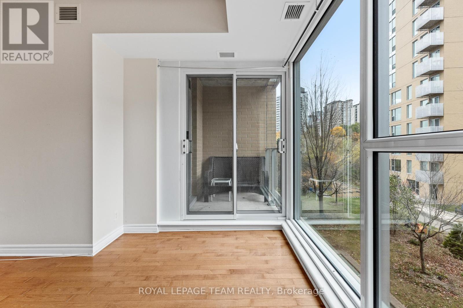 303 - 200 Lett Street, Ottawa, Ontario  K1R 0A7 - Photo 19 - X12680180