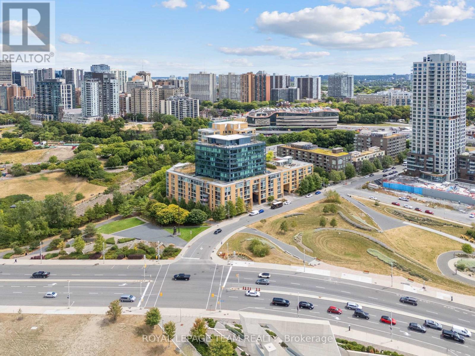 303 - 200 Lett Street, Ottawa, Ontario  K1R 0A7 - Photo 29 - X12680180