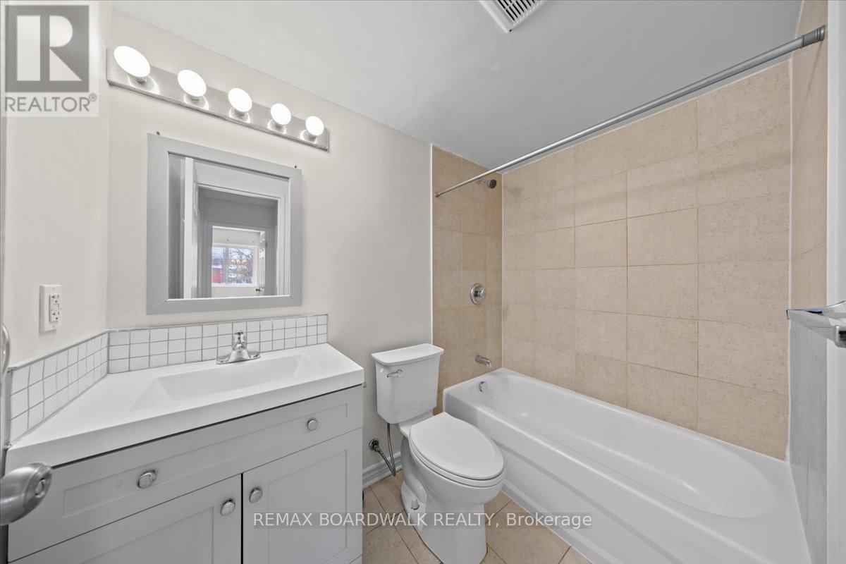 108a - 2044 Arrowsmith Drive, Ottawa, Ontario  K1J 7V8 - Photo 19 - X12680284