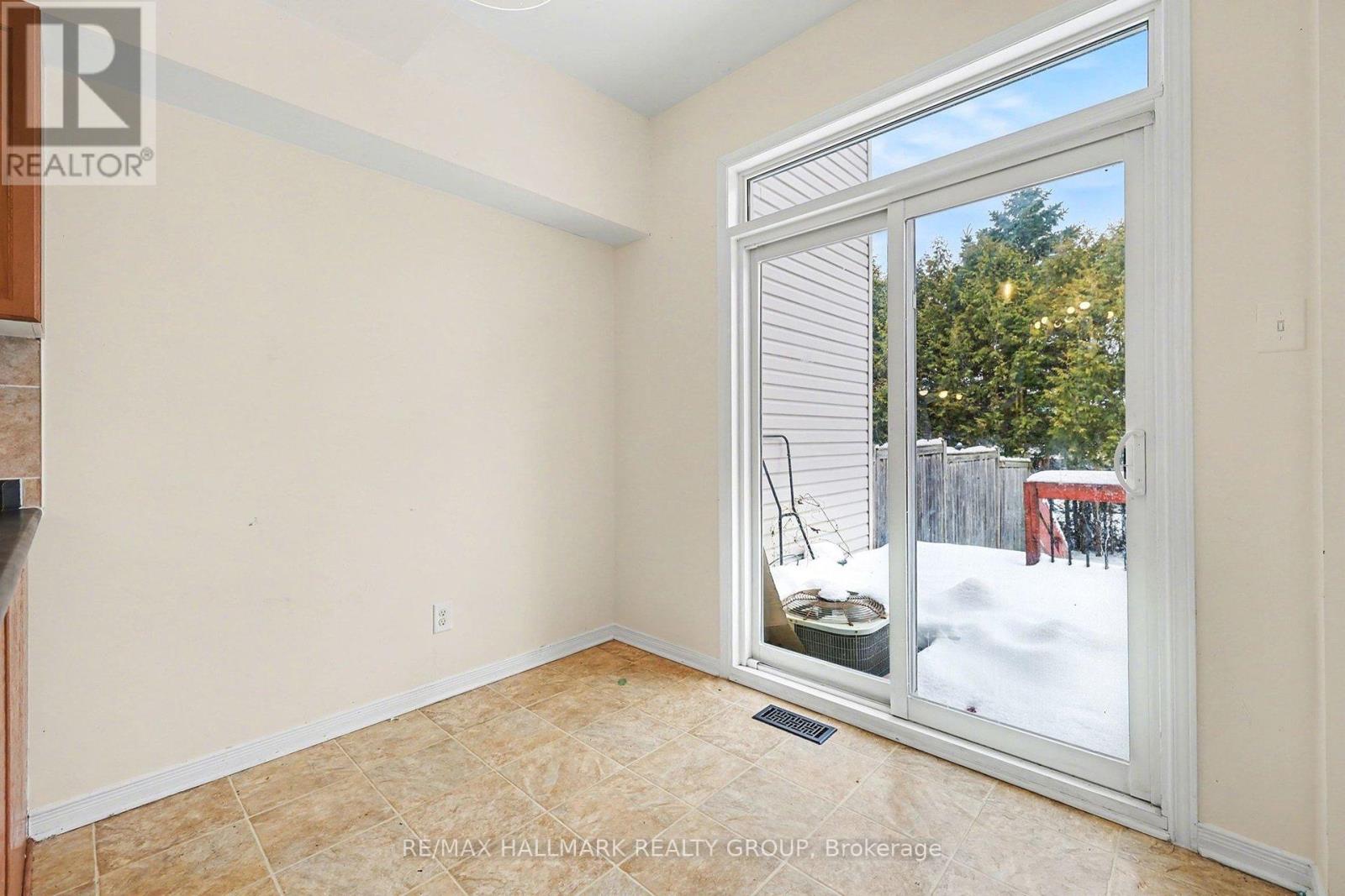 1073 Marconi Avenue, Ottawa, Ontario  K2K 0C3 - Photo 7 - X12680324