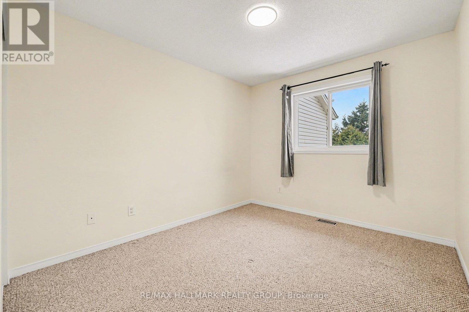 1073 Marconi Avenue, Ottawa, Ontario  K2K 0C3 - Photo 9 - X12680324