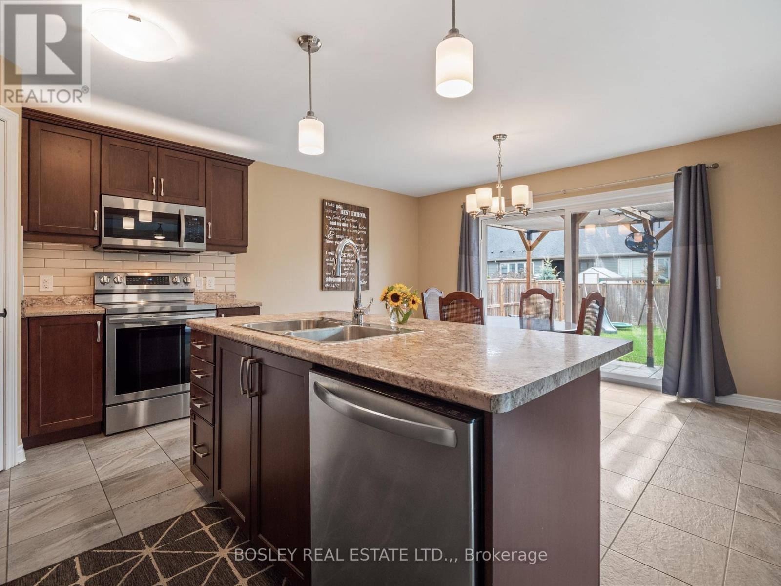 35 Mcfarland Street, Thorold, Ontario  L2V 0E5 - Photo 14 - X12680238