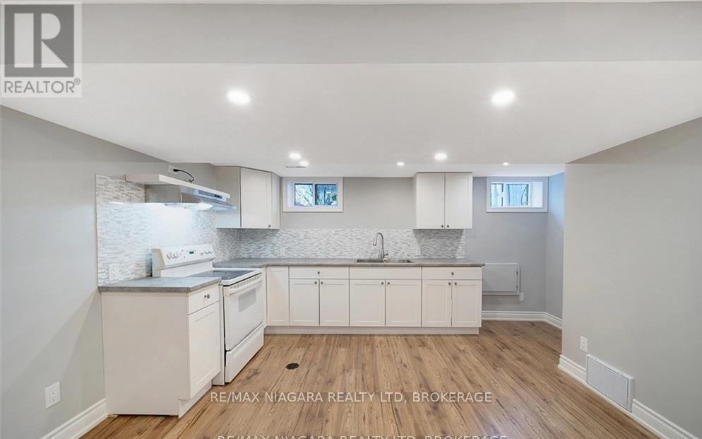 Lower Unit - 4102 Brookdale Drive, Niagara Falls (Ascot), Ontario  L2H 2B4 - Photo 3 - X12680408