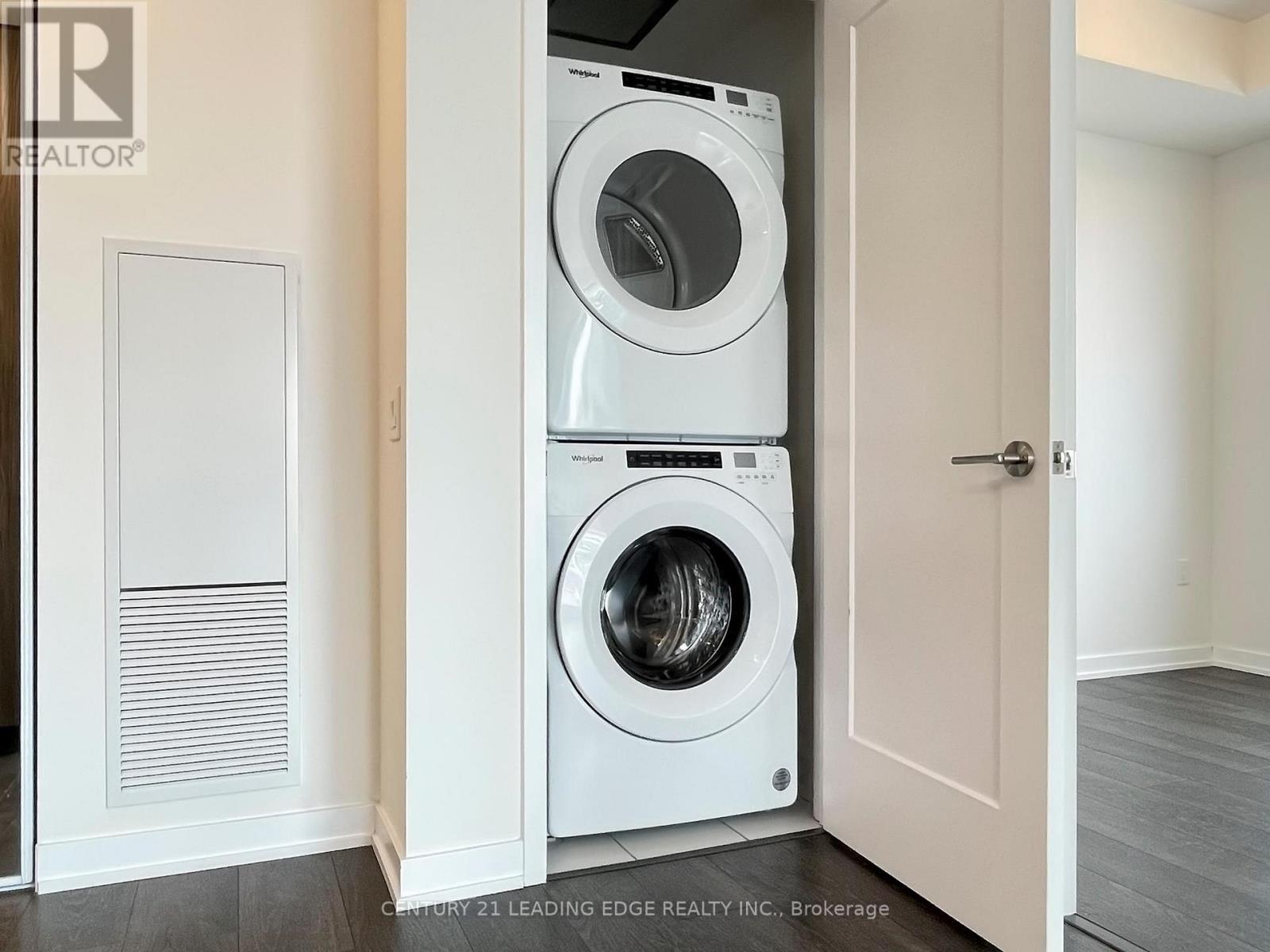 2207 - 28 Freeland Street, Toronto, Ontario  M5E 0E3 - Photo 31 - C12680010