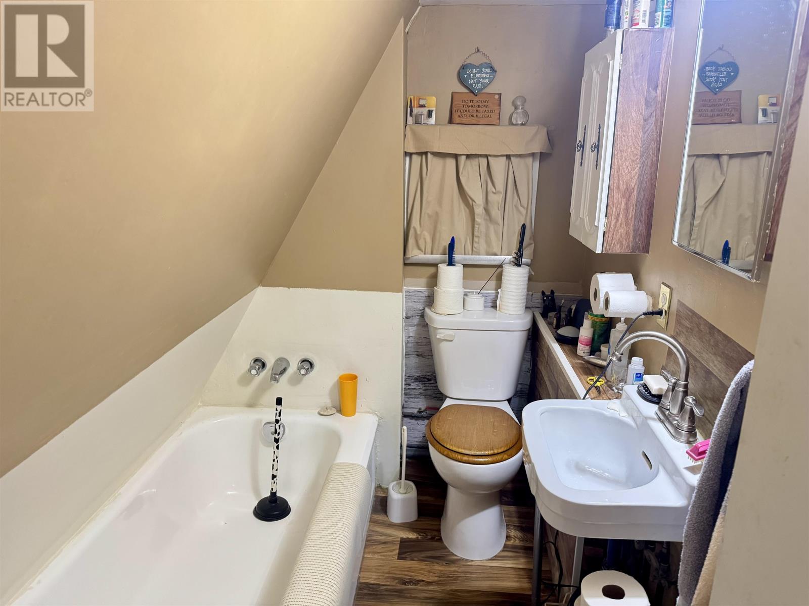 282 Ray Blvd, Thunder Bay, Ontario  P7B 4E4 - Photo 14 - TB2600036